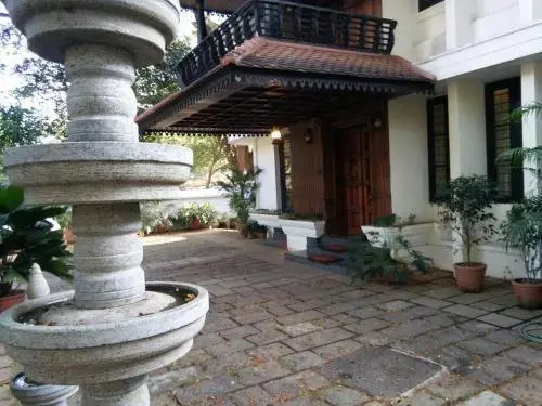 Avenue Kowdiar