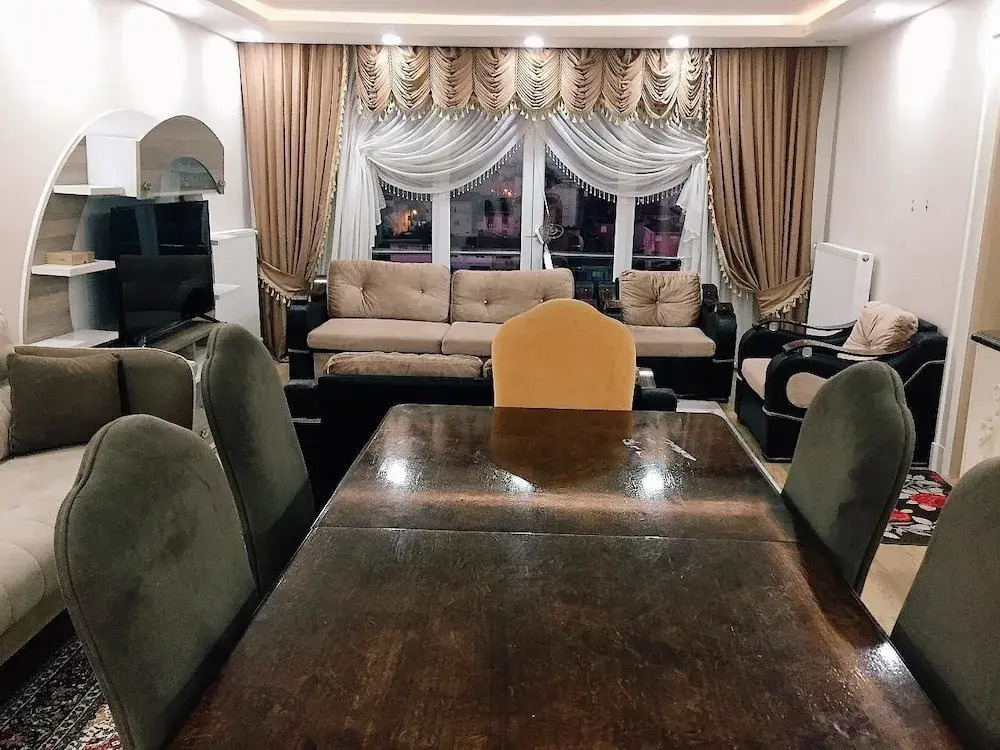 Safe Secure 3 bedroom top floor flat