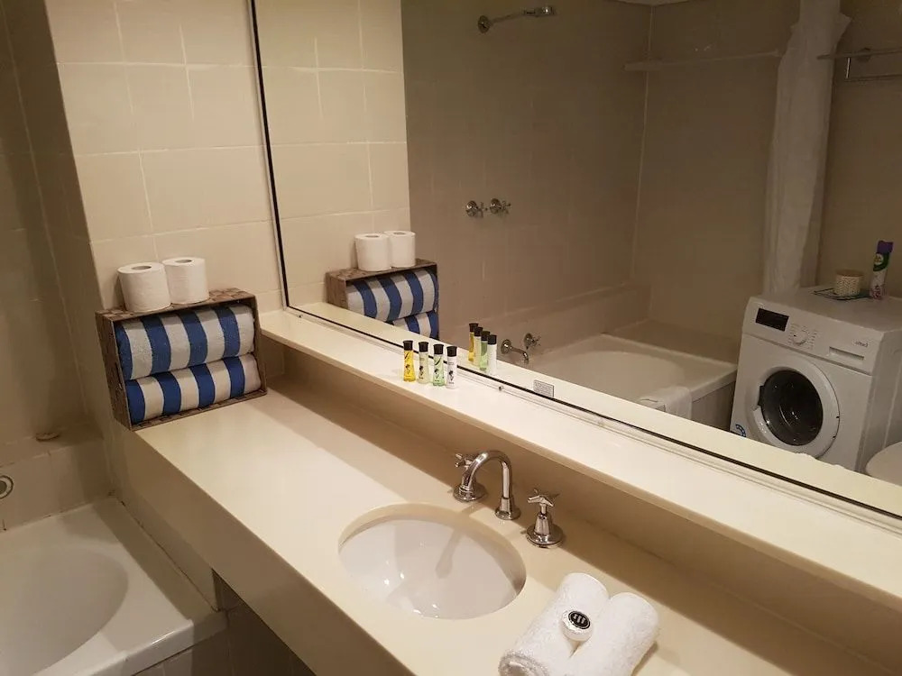 Paxsafe Sydney Hyde Park Private Apartments - Roof Top Retreat & Pool