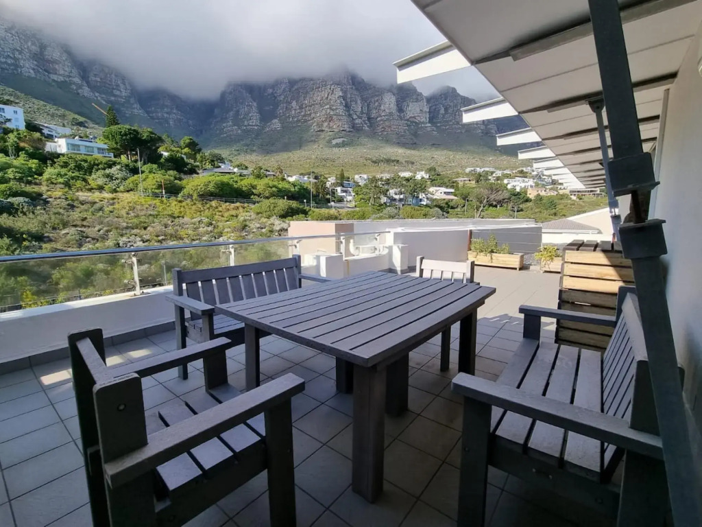 The Crystal - Spectacular sea Views in Camps Bay