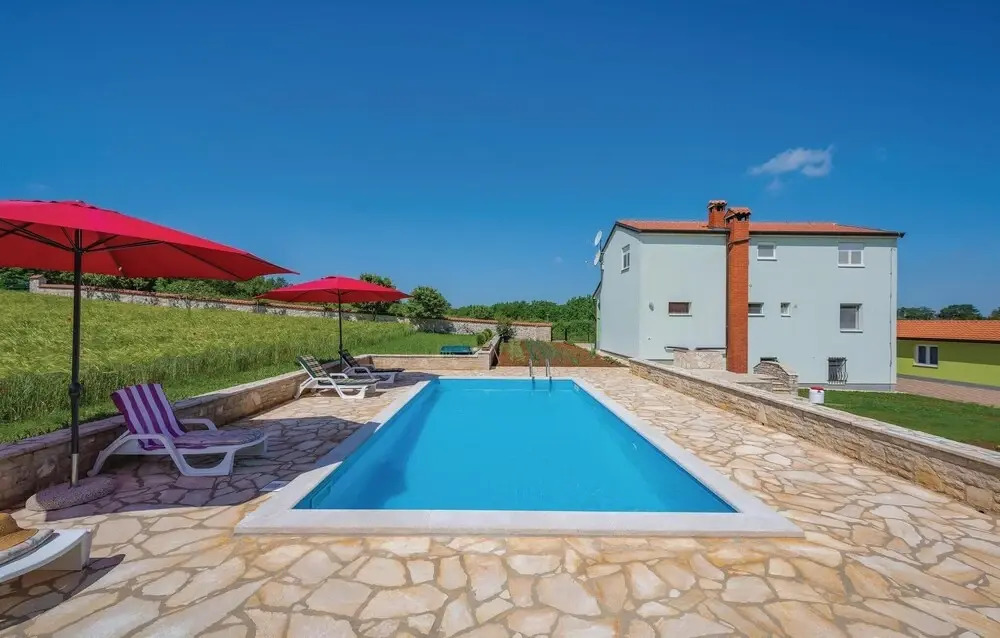 Awesome Home In Svlovrec With Swimming Pool