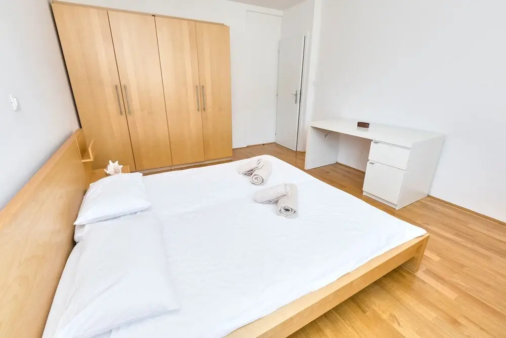 Apartment Panda 777