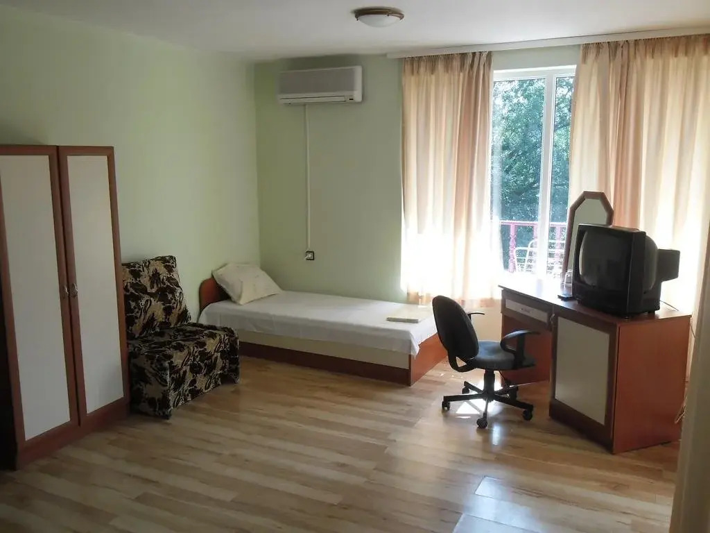 Dobrevi Guest House