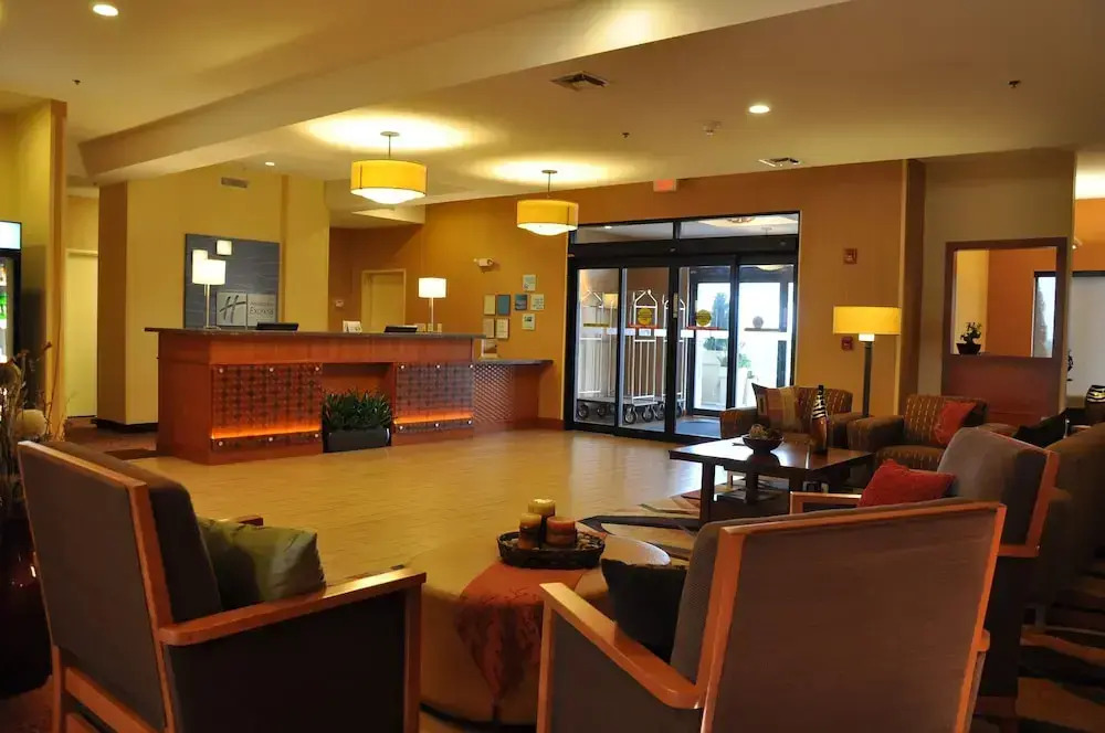Holiday Inn Express Prattville South