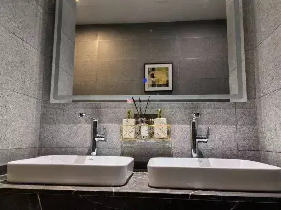 Homeinn Plus Hotel (Ordos Dongsheng Xinghe CoCocity)