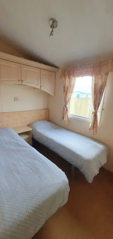 Remarkable Caravan- Chapel St Leonard's