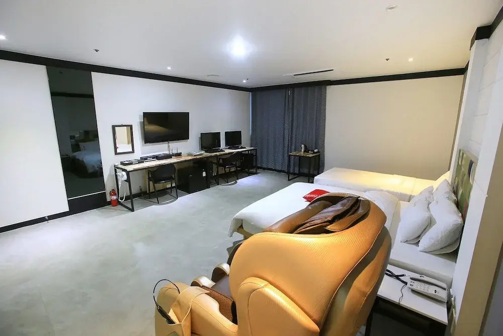 Suwon Yeongtong SG Hotel