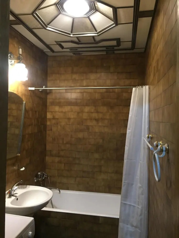 Republic Square apt&Tours
