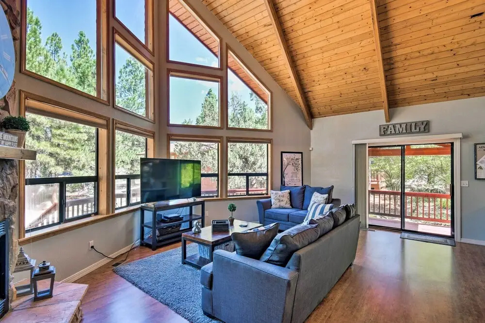 Modern Mountain Chalet: Munds Park Retreat w/ Deck