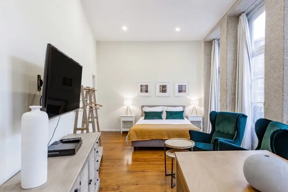 Nada04 · Studio Apartment With Balcony Next to Ribeira