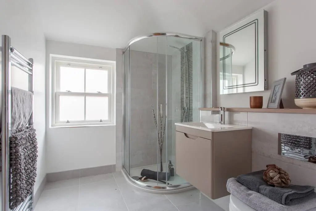 Chic & Luxurious Townhouse - Central Marlow