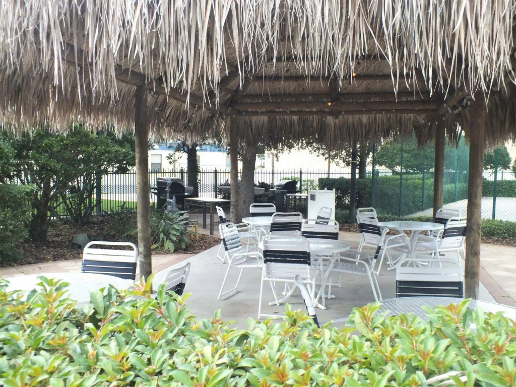 Lexington Vacations by Stark Hospitality