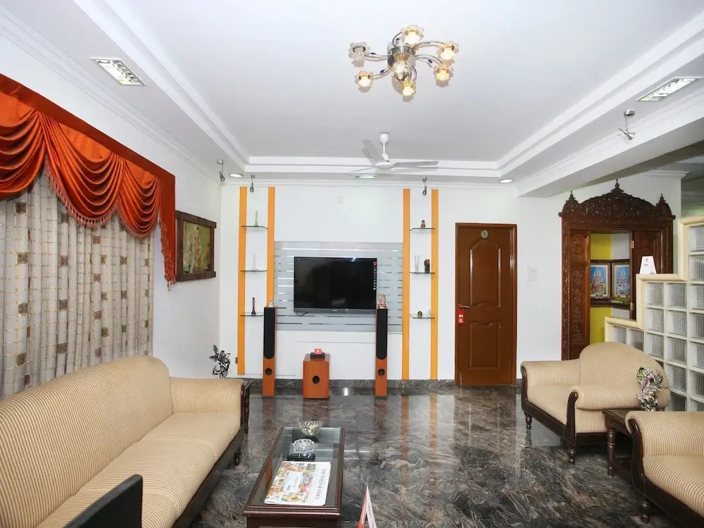 OYO 10120 Felicity INN Guindy