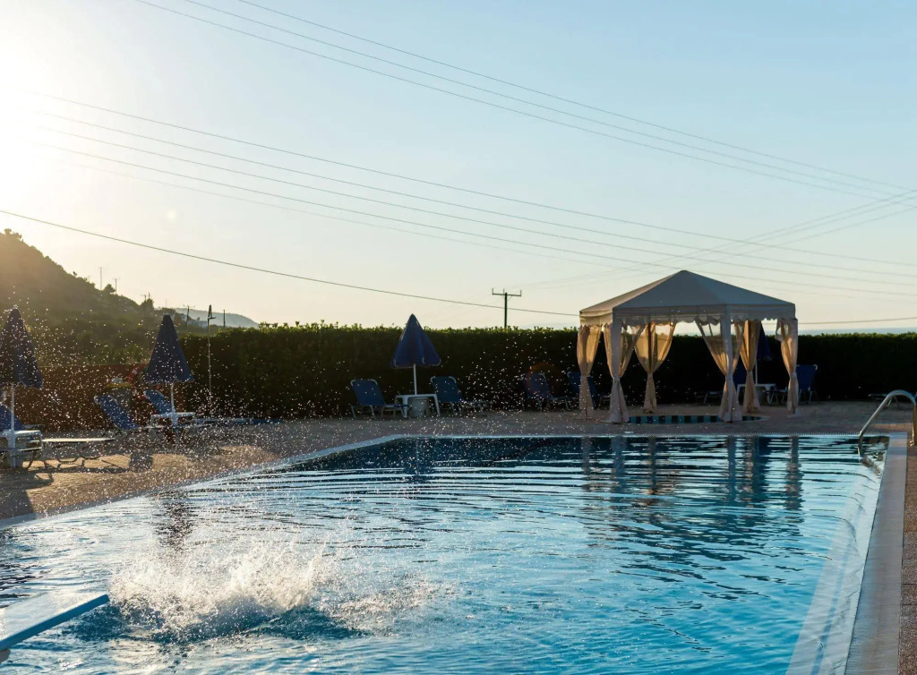 Hotel Matheo Villas & Suites