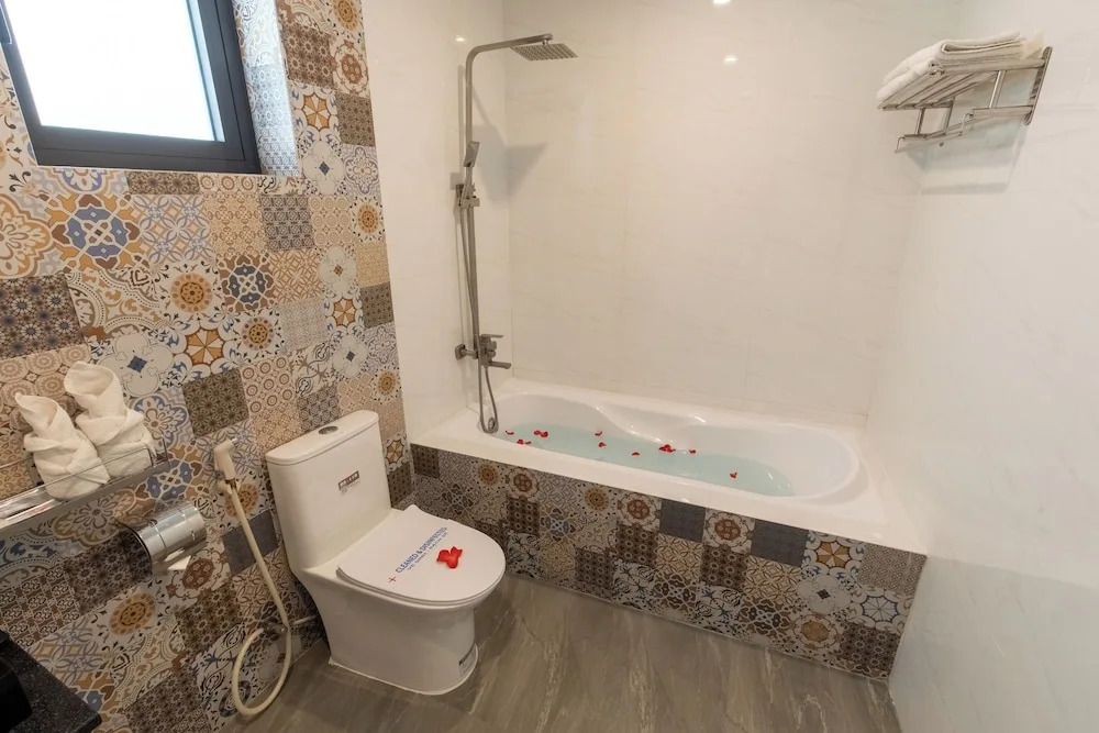 Jade Scene Hotel