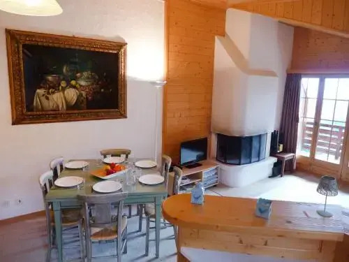 Le Faucon - Inh 24684
