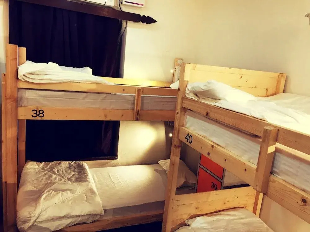 Cohostel