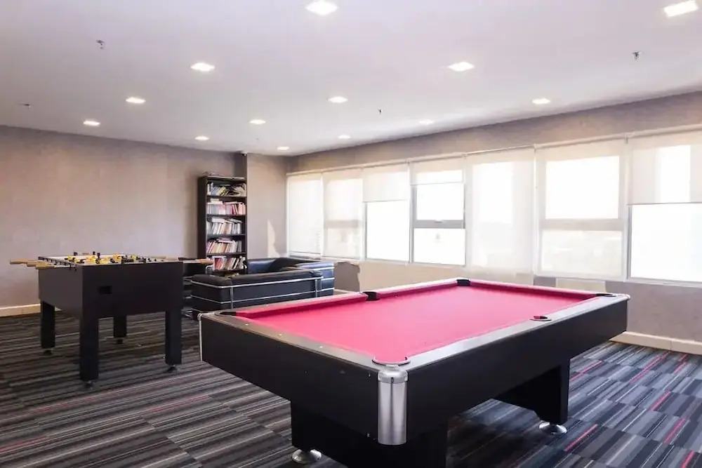 Suria Jelutong Cozy Studio by BeeStay