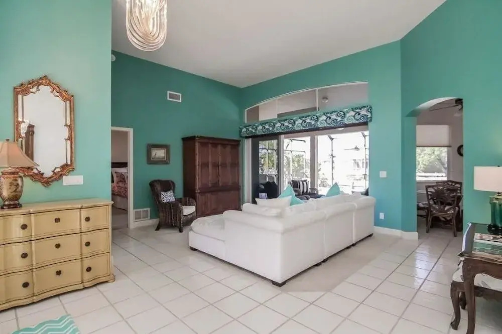 Buccaneer Court Home 1556