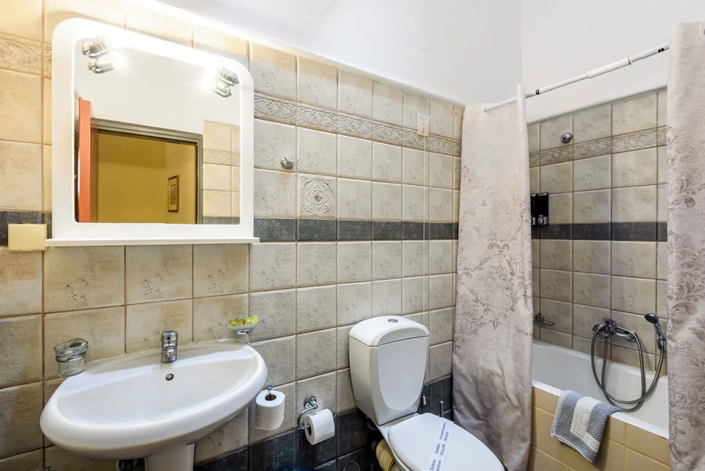 Belmondo Hotel