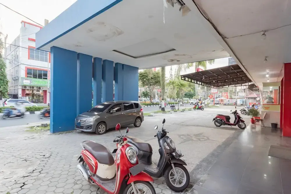 RedDoorz near Plaza Balikpapan