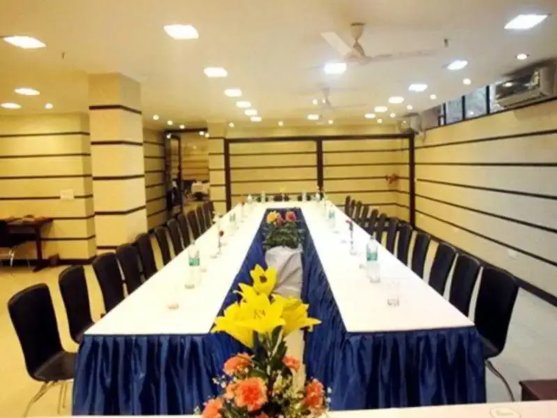 Hotel Akshara Dunsvirk Court