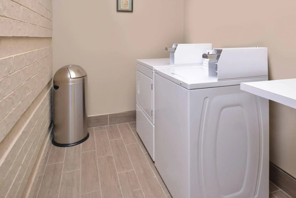 Appomattox Inn and Suites
