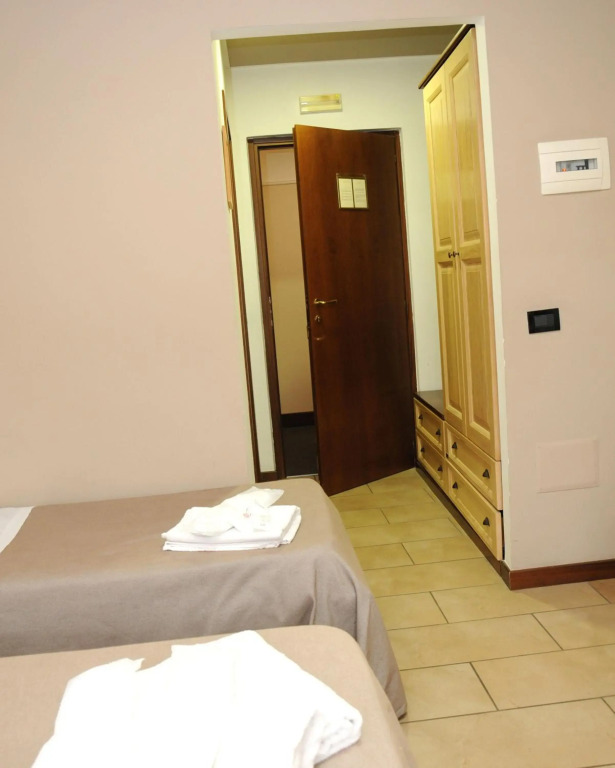 Hotel Fly