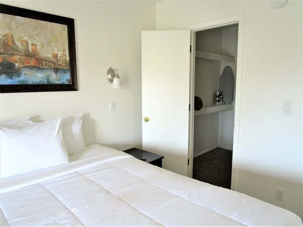 111 Fully Furnished 1BR Suite-Prime Location! by RedAwning