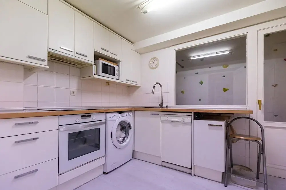 OLD TOWN VIII apartment by Aston Rentals