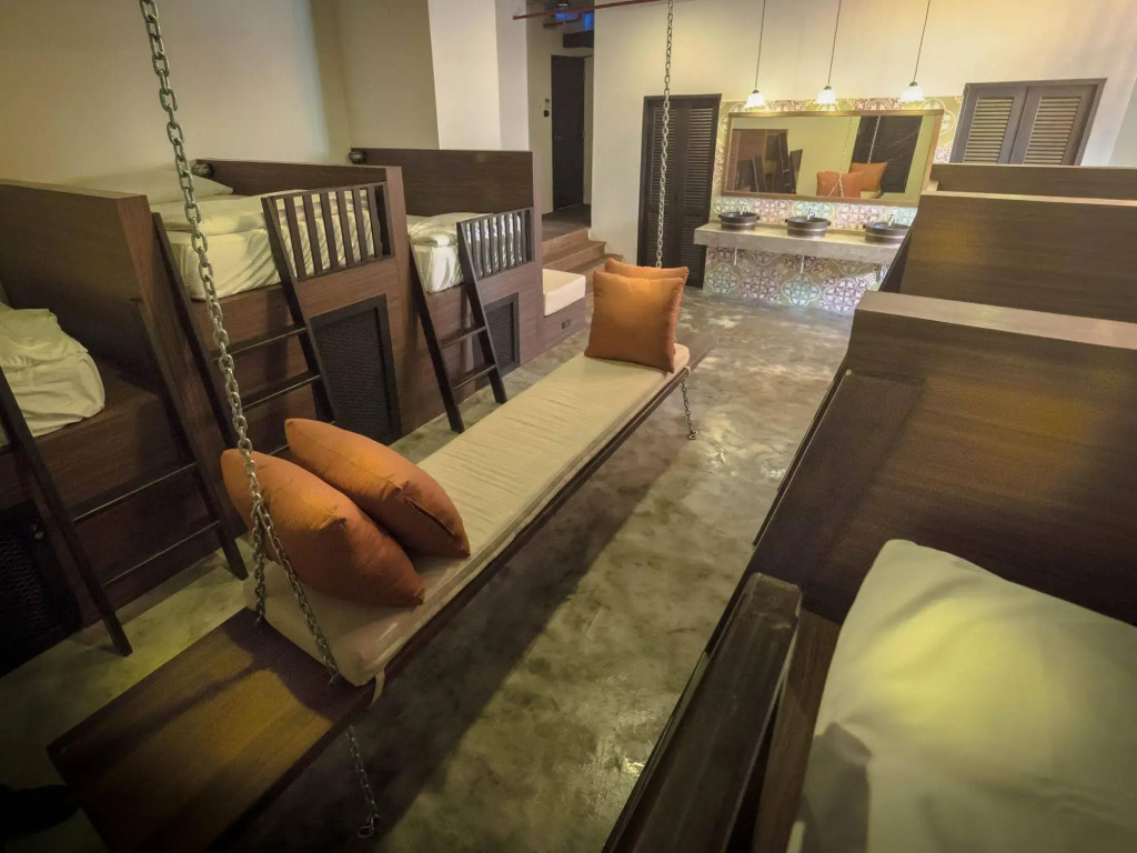 Chao Hostel