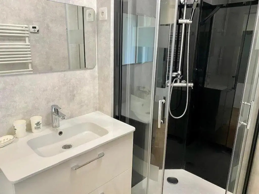 Appartement Quiberon, 1 pièce, 2 personnes - FR-1-478-56