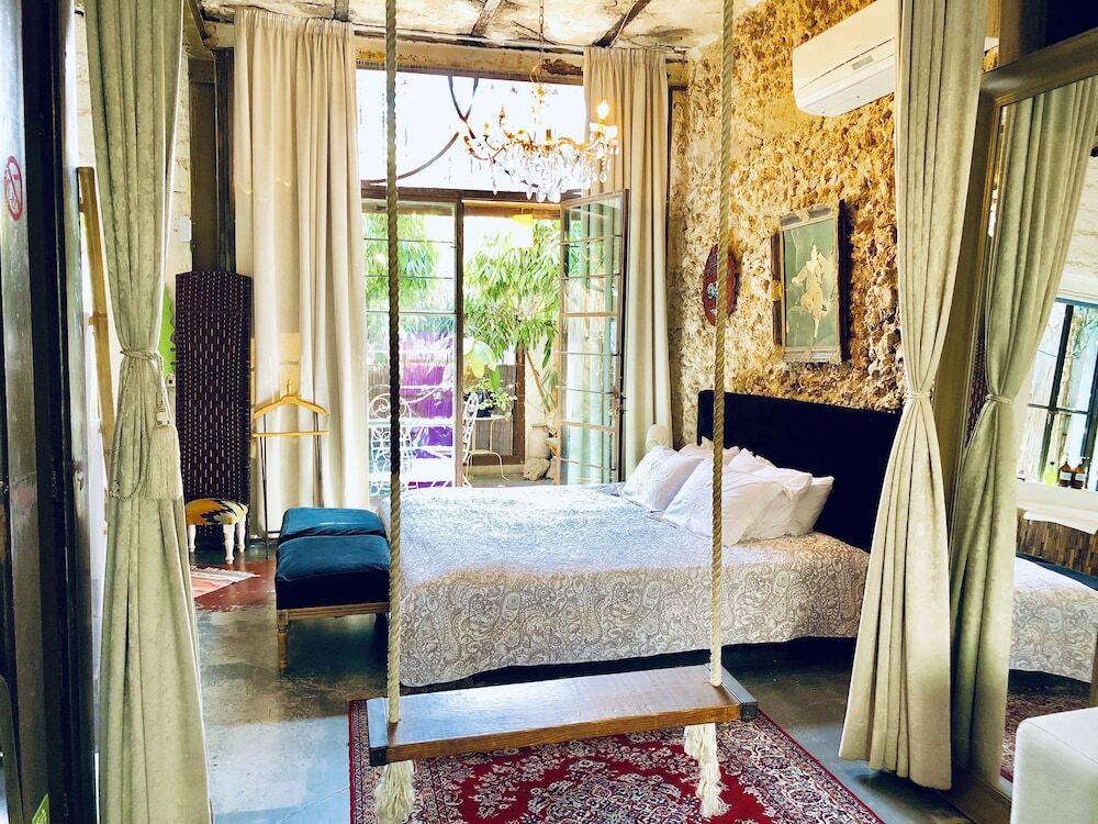 Trieste Neve Tzedek Boutique Suites Image 9