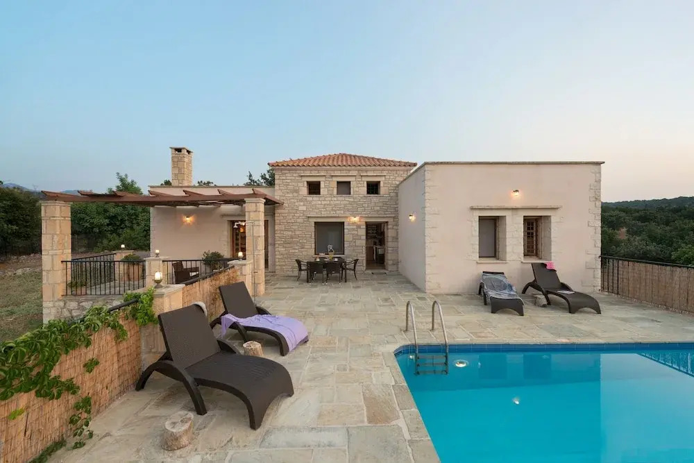Asterion Villa by LeaderStay