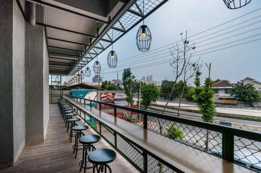 Maple Hotel Grogol