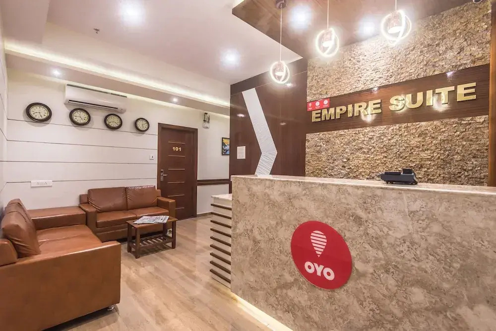OYO 9328 Empire Suite