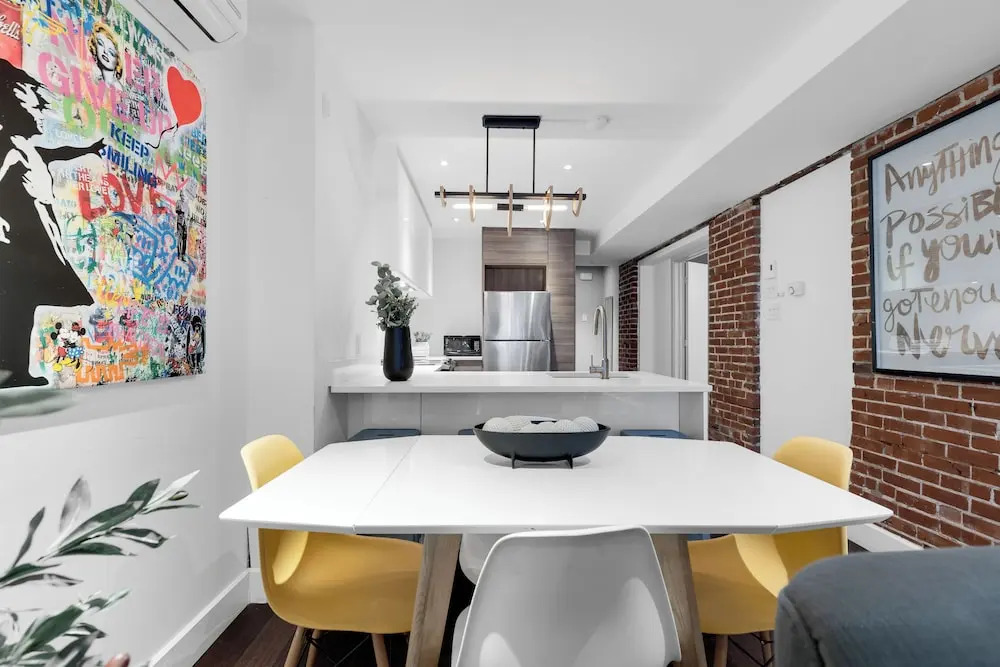LiV MTL Soho Spacious Rooftop Suites for Groups Near Downtown Montreal