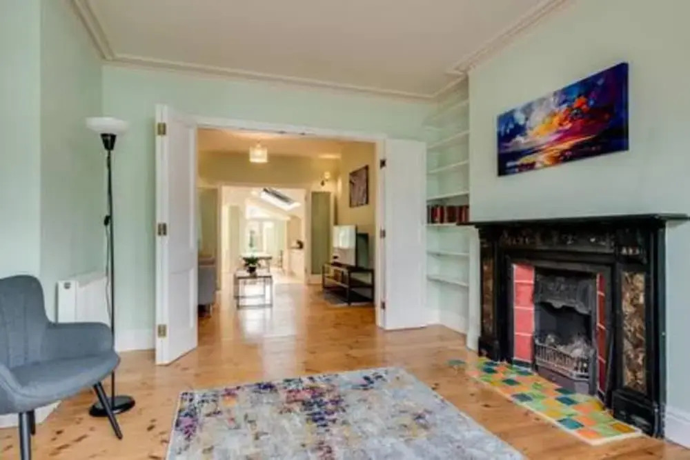 Summertown 4-br Family Home - Bright Spacious