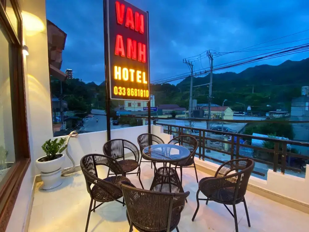 Van Anh Hotel - Restaurant