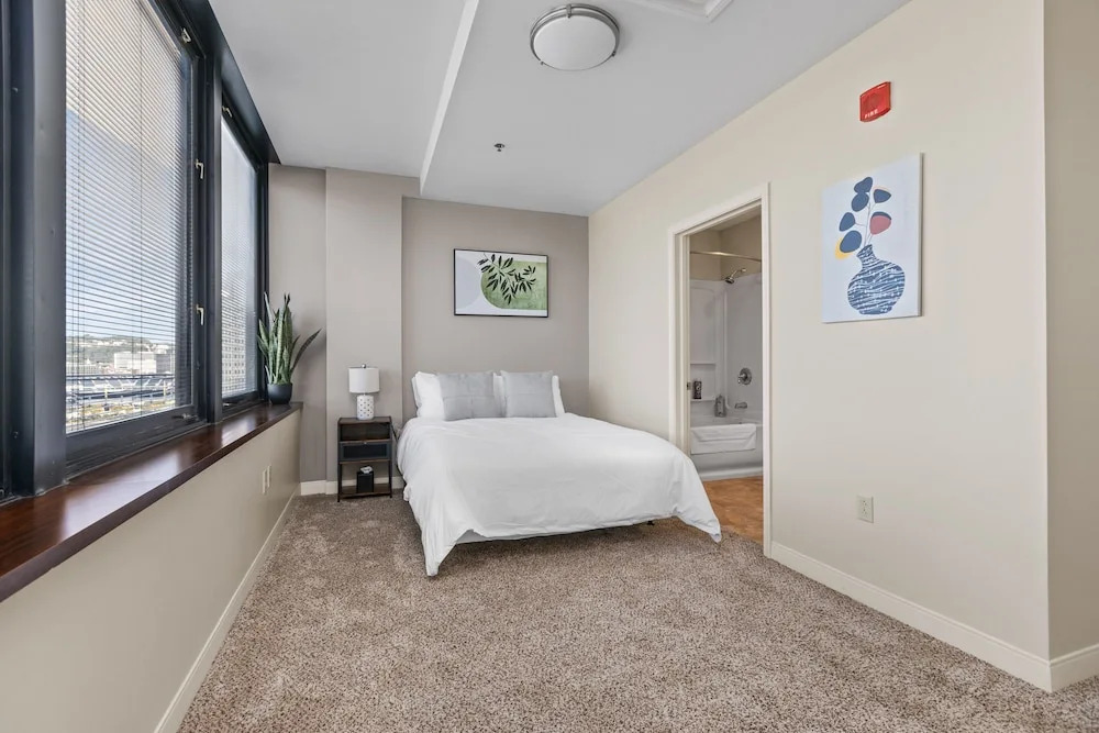 Sleek 2BR Downtown Retreat with Gym