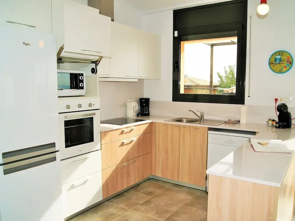 Exclusive Villa for 7 in l 'estartit With Private Pool in a Residential Area