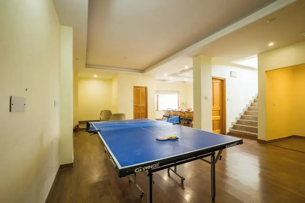 Alaya Stays Luuma Luxury Villa - Hillside 5-BHK Villa Amidst Pines With Garden, Balcony & Lounge
