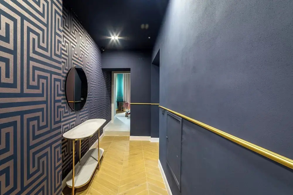 Residenza dEpoca White Room