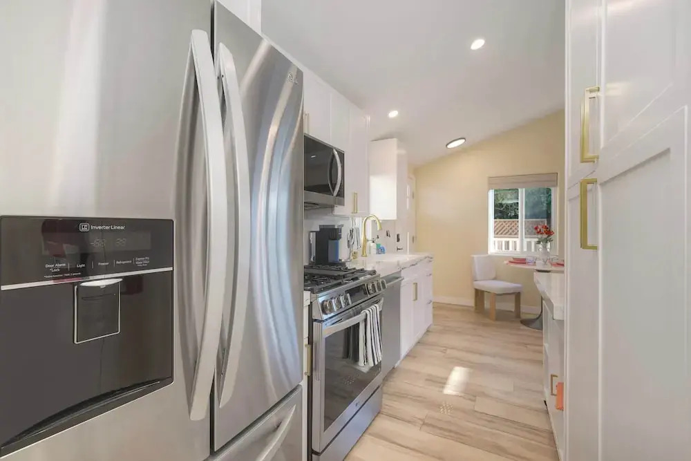 Monarch Cove - Unit C  For 4ppl