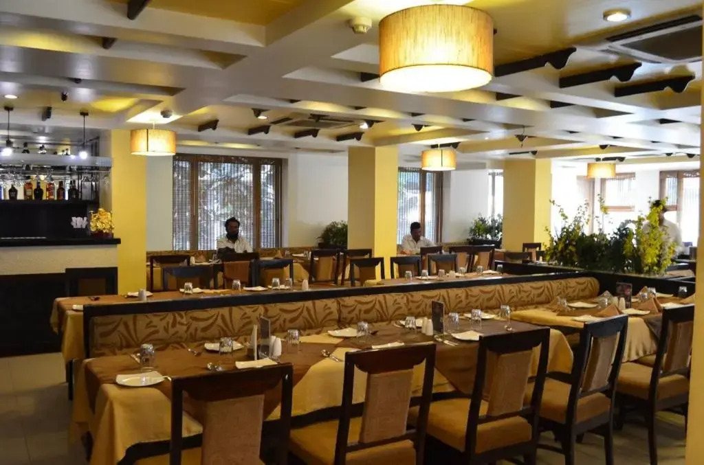 The Deccan Royaale, Shivaji Nagar