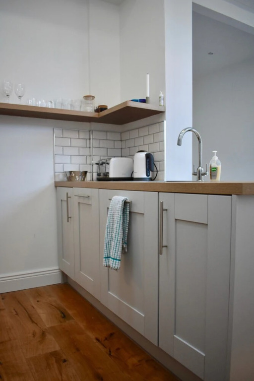 Beautiful 2 Bedroom Cottage in Trendy Portobello