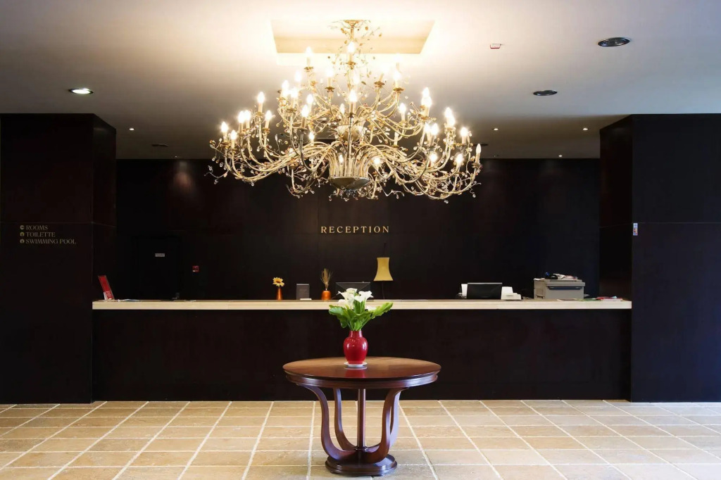 Hotel International