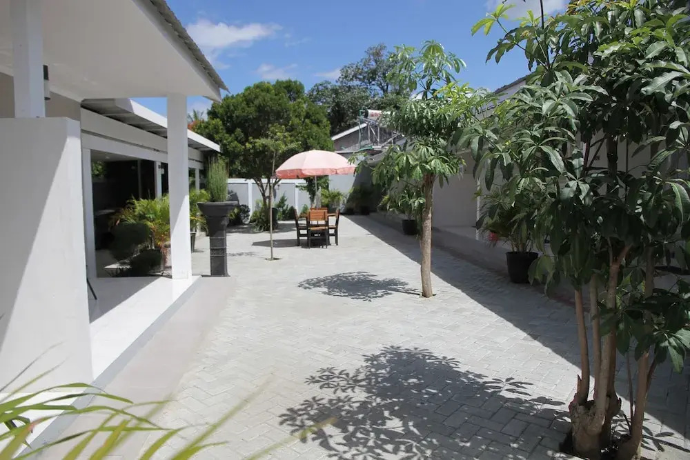 Zamrud Hotel by OYO Rooms