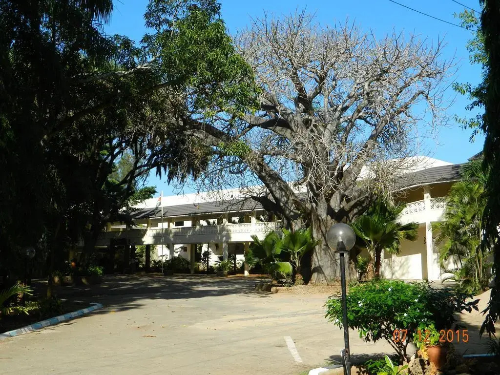 Sai Eden Roc Hotel