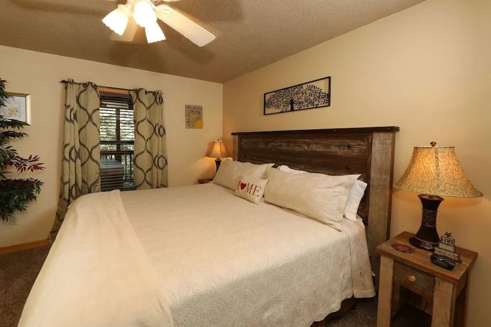 529 Reba Cabin